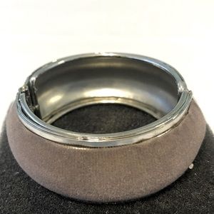 Two tone bangle